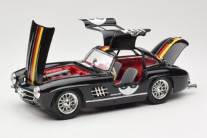 Mercedes 300 SL #38 1954 Bburago 1:18 3015-M1 Metal - imagem 2 de 8