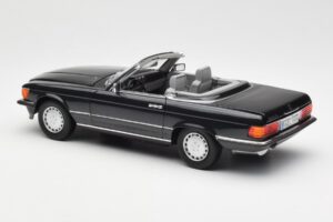 Mercedes 300 SL R107 Preto Pearl Edição Dealer Norev 1:18 B66040678 Metal - imagem 9 de 10