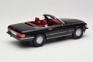 Mercedes 300 SL R107 Preto Norev 1:18 183511 Metal - imagem 3 de 8