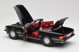 Mercedes 300 SL R107 Preto Norev 1:18 183511 Metal - imagem 5 de 8