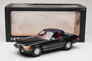Mercedes 300 SL R107 Preto Norev 1:18 183511 Metal - imagem 8 de 8