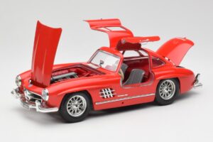 Mercedes 300 SL Vermelho Bburago 1:18 3015 Metal - imagem 2 de 8