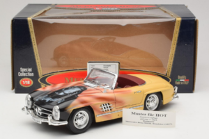 Mercedes 300 SL Roadster Rosemarie Muster Edição Limitada 18/27 Bburago 1:18 3023-M1 Metal - imagem 8 de 8
