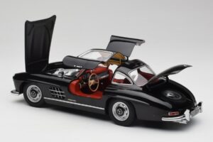 Mercedes 300 SL W198 Preto Minichamps 1:18 180039004 Metal - imagem 5 de 8
