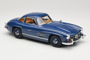 Mercedes 300 SL W198 Azul Norev 1:18 183852 Metal - imagem 6 de 8