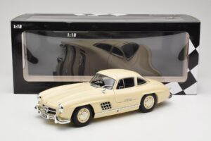 Mercedes 300 SL W198 Creme Minichamps 1:18 110037212 Metal - imagem 8 de 8
