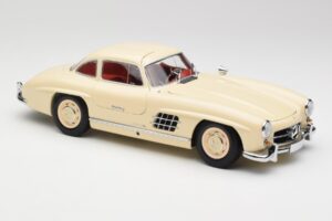 Mercedes 300 SL W198 Creme Com Interior Vermelho Minichamps 1:18 180039002 Metal - imagem 6 de 8