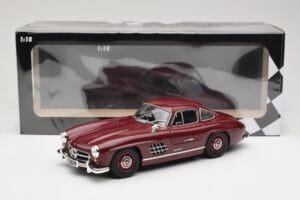 Mercedes 300 SL W198 Gullwing Vermelho Escuro Minichamps 1:18 110037218 Metal - imagem 8 de 8