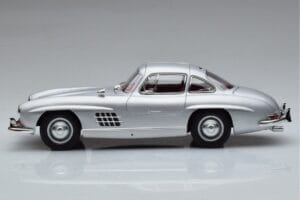 Mercedes 300 SL W198 Gullwing Norev 1:18 183850 Metal - imagem 5 de 8