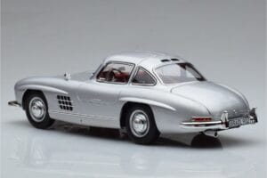 Mercedes 300 SL W198 Gullwing Norev 1:18 183850 Metal - imagem 7 de 8