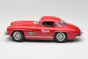 Mercedes 300 SL W198 Red Metallic Bburago 1:18 3013-M1 Metal - imagem 4 de 8