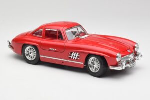 Mercedes 300 SL W198 Red Metallic Bburago 1:18 3013-M1 Metal - imagem 6 de 8