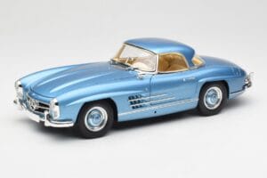 Mercedes 300 SL W198 Roadster Hardtop Light Blue Metallic Minichamps 1:18 180039042 Metal - imagem 3 de 9