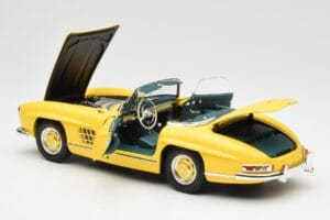 Mercedes 300 SL W198 Roadster Hardtop Signal Yellow Minichamps 1:18 180039044 Metal - imagem 6 de 9