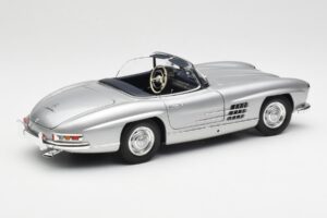 Mercedes 300 SL W198 Roadster Silver Metallic Minichamps 1:18 180039030 Metal - imagem 3 de 8