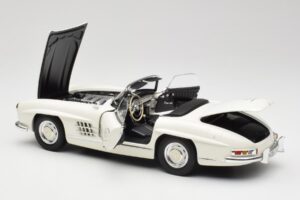 Mercedes 300 SL W198 Roadster Branco Com Capota Suave Minichamps 1:18 180039034 Metal - imagem 6 de 9
