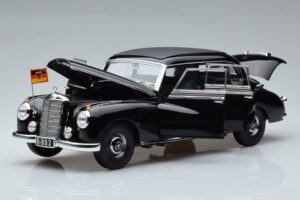 Mercedes 300 W186 Konrad Adenauer Norev 1:18 183707 Metal - imagem 2 de 9