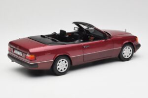 Mercedes 300CE-24 A124 Cabriolet Almandine Vermelho Metálico Norev 1:18 B66040616 Metal - imagem 3 de 8