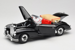 Mercedes 300S W188 Roadster Preto Welly 1:18 801-3271398 Metal - imagem 2 de 8