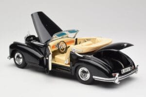 Mercedes 300SC W188 Obsidian Preto Maisto 1:18 806B Metal - imagem 5 de 8