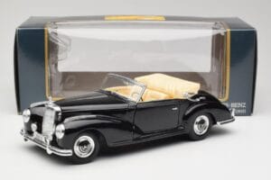 Mercedes 300SC W188 Obsidian Preto Maisto 1:18 806B Metal - imagem 8 de 8