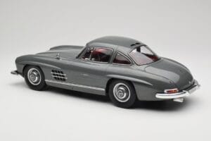 Mercedes 300SL W198 Gullwing Graphite Grey Norev 1:12 123852 Metal - imagem 5 de 6