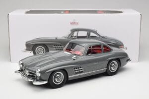 Mercedes 300SL W198 Gullwing Graphite Grey Norev 1:12 123852 Metal - imagem 6 de 6