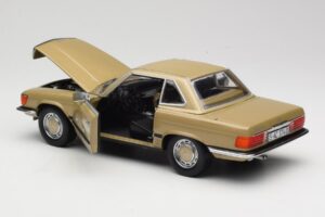 Mercedes 350 SL R107 Dourado Sun Star 1:18 MB004 Metal - imagem 5 de 8
