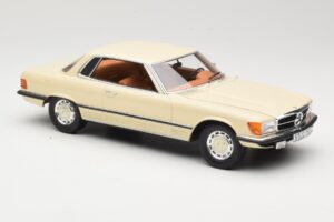 Mercedes 350 SLC C107 Branco Cult Models 1:18 CML049-1 Metal - imagem 4 de 6