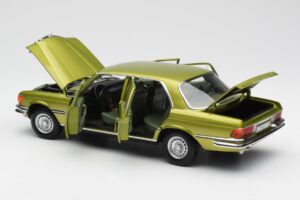 Mercedes 450 SEL W116 Citrus Verde Edição Dealer Norev 1:18 B66040683 Metal - imagem 5 de 8
