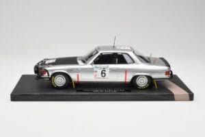 Mercedes 450 SLC 5.0 C107 Hertz #6 H. Mikkola Rally Bandama 1979 Winner Minichamps 1:18 107793206 Resina - imagem 3 de 6