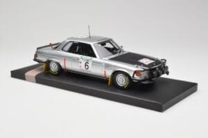 Mercedes 450 SLC 5.0 C107 Hertz #6 H. Mikkola Rally Bandama 1979 Winner Minichamps 1:18 107793206 Resina - imagem 4 de 6