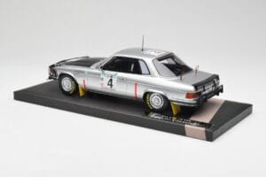 Mercedes 450 SLC 5.0 C107 #4 B. Waldegard / H. Thorszelius Rally Bandama 1979 Minichamps 1:18 107793204 Resina - imagem 5 de 6
