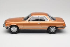 Mercedes 450 SLC C107 Icon Gold Metallic KK-Scale 1:18 KKDC180791 Metal - imagem 3 de 6