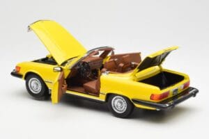 Mercedes 450SL R107 Amarelo US Version Norev 1:18 183727 Metal - imagem 6 de 9