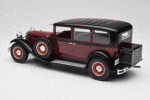 Mercedes 460 Nurburg W08 Preto MCG 1:18 MCG18364 Metal - imagem 5 de 6