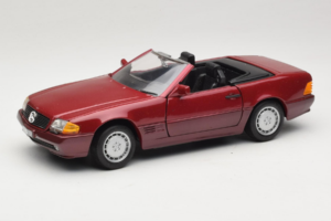 Mercedes 500 SL R129 Vermelho Escuro Revell 1:18 8801 Metal