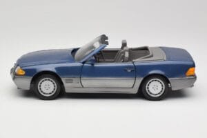 Mercedes SL 500 R129 Nautic Blue Metallic Revell 1:18 8081 Metal - imagem 4 de 8
