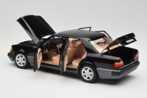 Mercedes 500E W124 Preto Edição Limitada Norev 1:18 183949 Metal - imagem 5 de 12