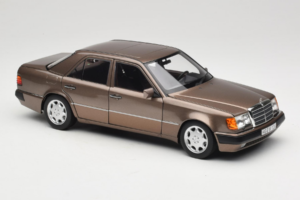 Mercedes 500E W124 Impala Metallic Norev 1:18 183954 Metal - imagem 6 de 8