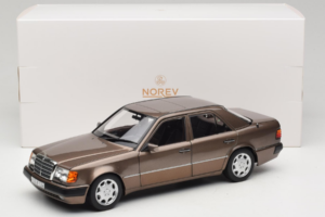 Mercedes 500E W124 Impala Metallic Norev 1:18 183954 Metal - imagem 8 de 8