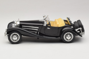 Mercedes 500K Roadster Preto Bburago 1:18 3020-P2 Metal - imagem 4 de 8