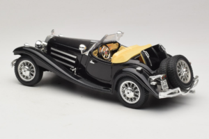Mercedes 500K Roadster Preto Bburago 1:18 3020-P2 Metal - imagem 7 de 8