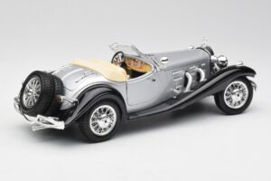 Mercedes 500K Roadster Prata Bburago 1:18 3020-M1 Metal - imagem 3 de 8