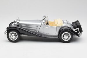 Mercedes 500K Roadster Prata Bburago 1:18 3020-M1 Metal - imagem 4 de 8