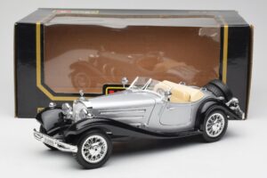 Mercedes 500K Roadster Prata Bburago 1:18 3020-M1 Metal - imagem 8 de 8