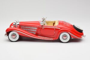 Mercedes 500K Special Roadster Vermelho Maisto 1:18 56058 Metal - imagem 4 de 8