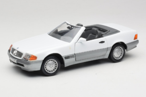 Mercedes 500 SL R129 Branco Roadtough 1:18 92048 Metal