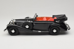 Mercedes 540K Cabriolet Preto Cult Models 1:18 CML184-1 Metal - imagem 3 de 6