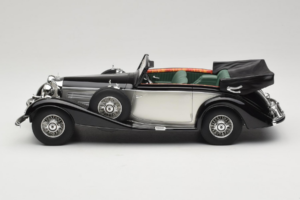 Mercedes 540K Cabriolet Preto Prateado Cult Models 1:18 CML184-3 Metal - imagem 3 de 6